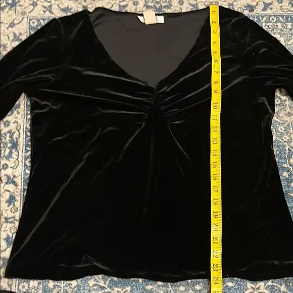 Vintage Nan Black Velour V-Neck Lace Sleeves Pullover Top Goth Emo Witchy - Picture 8 of 8